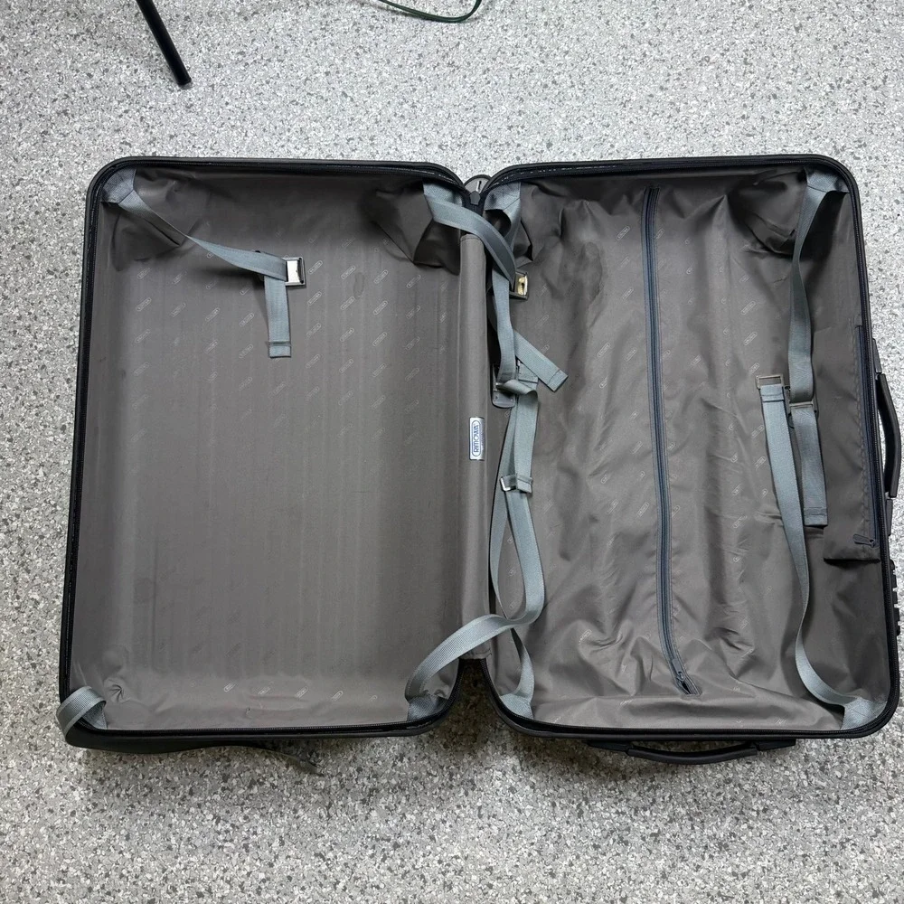 RIMOWA Salsa Multiwheel 63L Black 4-Wheel Polycarbonate Suitcase Vintage 871.63